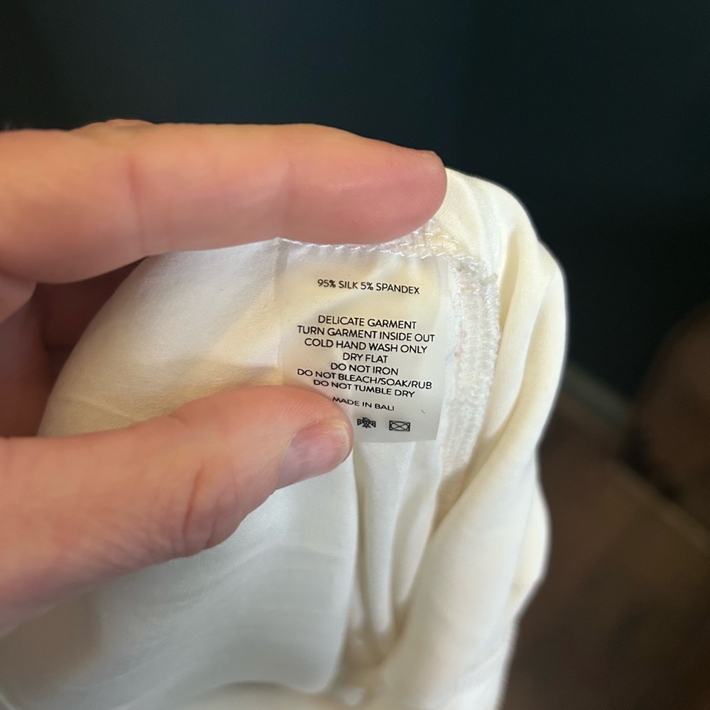 All Things Golden Women’s silk cream trouser’s - Picture 7 of 7